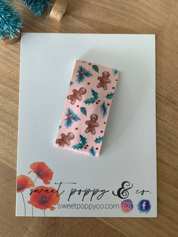 Pince à pression Holly Gingerbread Man pour la vente par Sweet Poppy & Co.