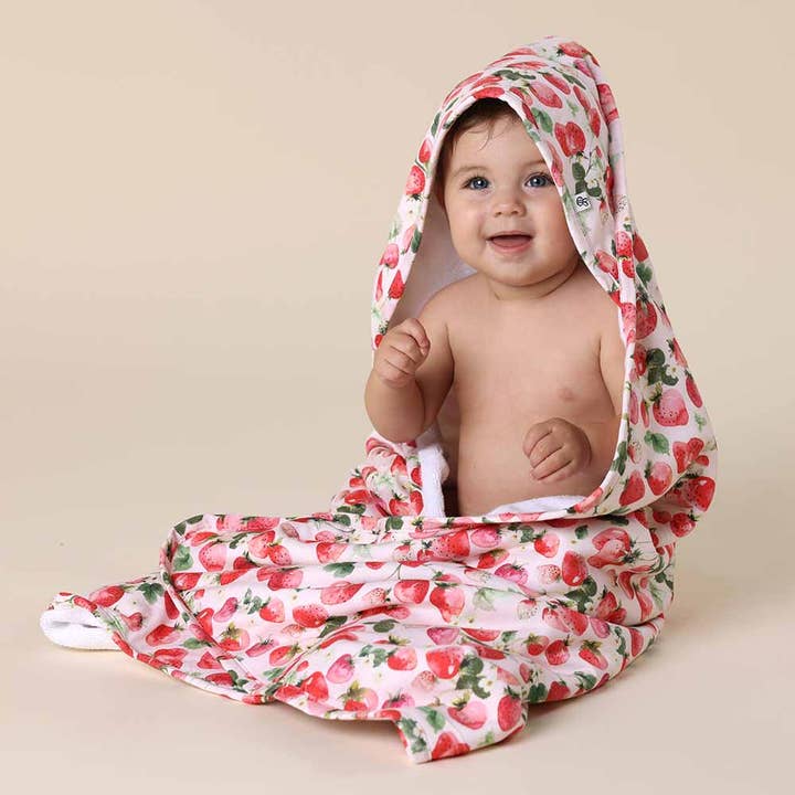 Snuggle Hunny - Wholesale Hooded towel – Child & baby - Strawberry Organic Hooded Baby Towel2