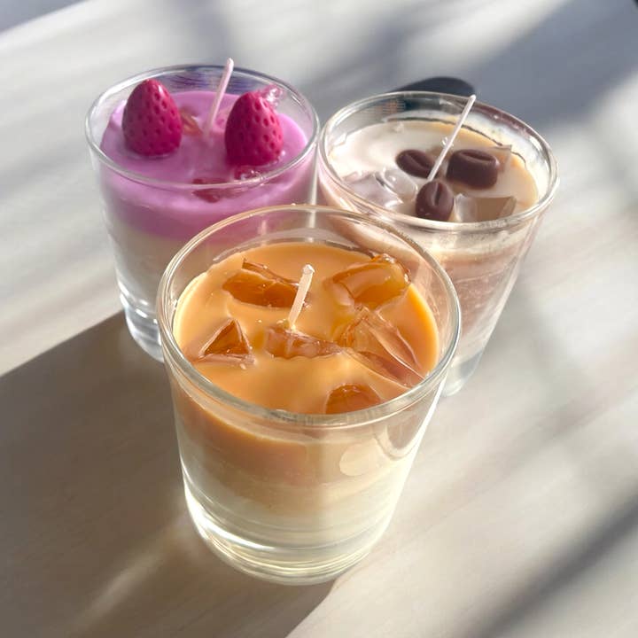 Ice Coffee Candle / Strawberry Candle for wholesale by AtelierCMXII