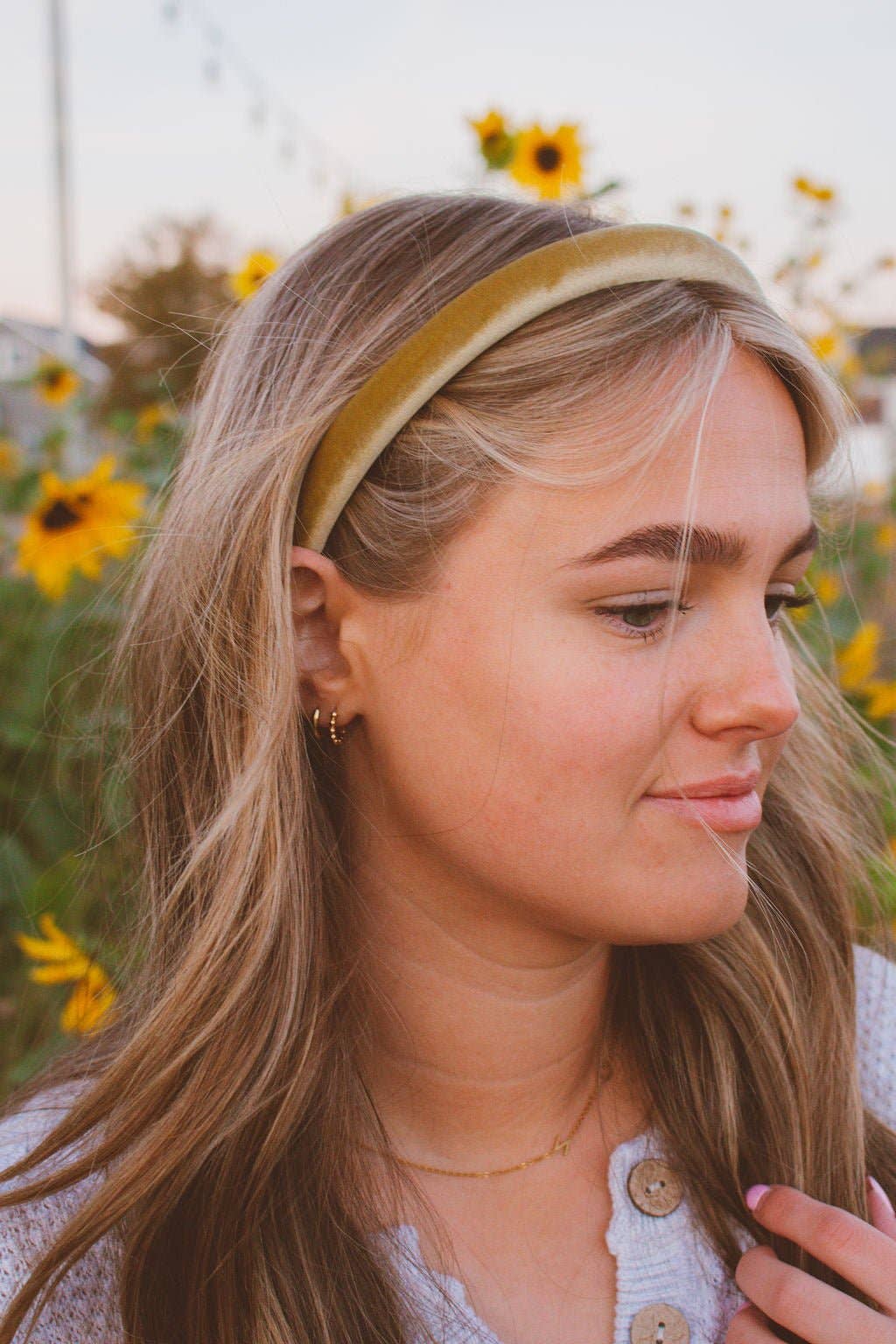 Shop Andi - Wholesale Fashion Headband - Women's - Slim Velvet Hard Headband6