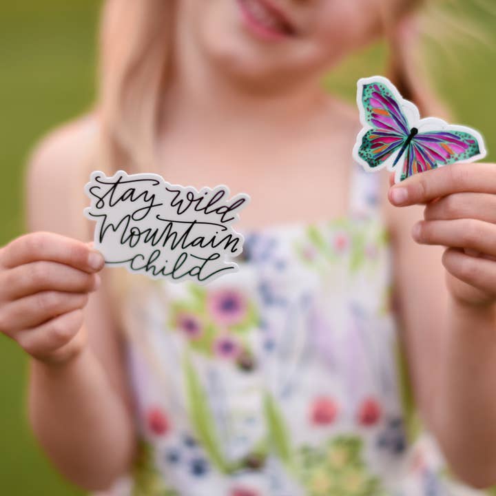 Wildflower Paper Company – wholesale Klistermärke – Akvarell fjäril grön lila klistermärke