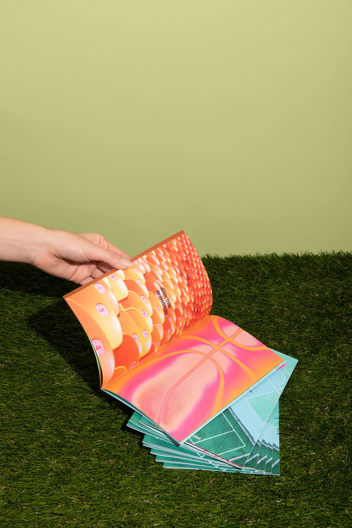 Snatch Magazine - Wholesale Magazine - Snatch Magazine | Women's Sports Fan Zine1