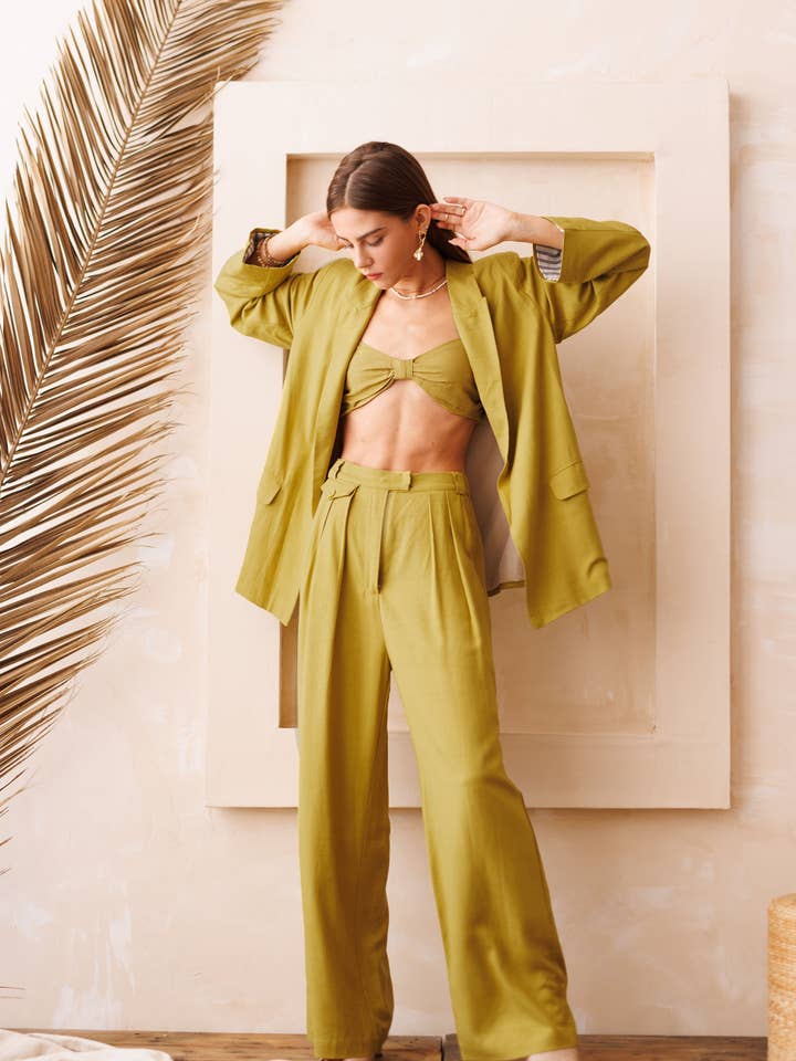 SJ3024 Relaxed Suit Jacket with Peak Lapels for wholesale by Endless Blu