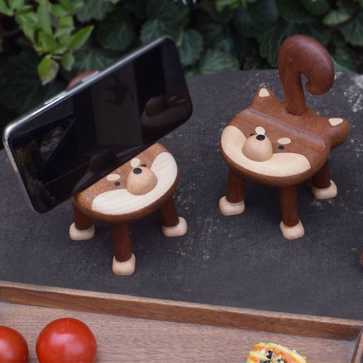 Senser Woodcraft - Wholesale Phone/tablet stand - Shiba Inu Wooden Phone Stand - Cute Desk Accessory Holder4