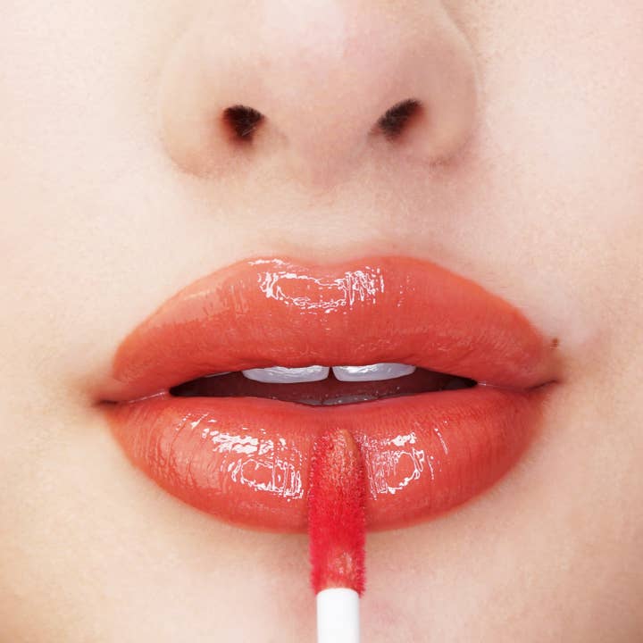 Kara Beauty - Wholesale Lip Stain/Dye/Tint - STAY GLASSY Lip Tint Gloss - Lowkey