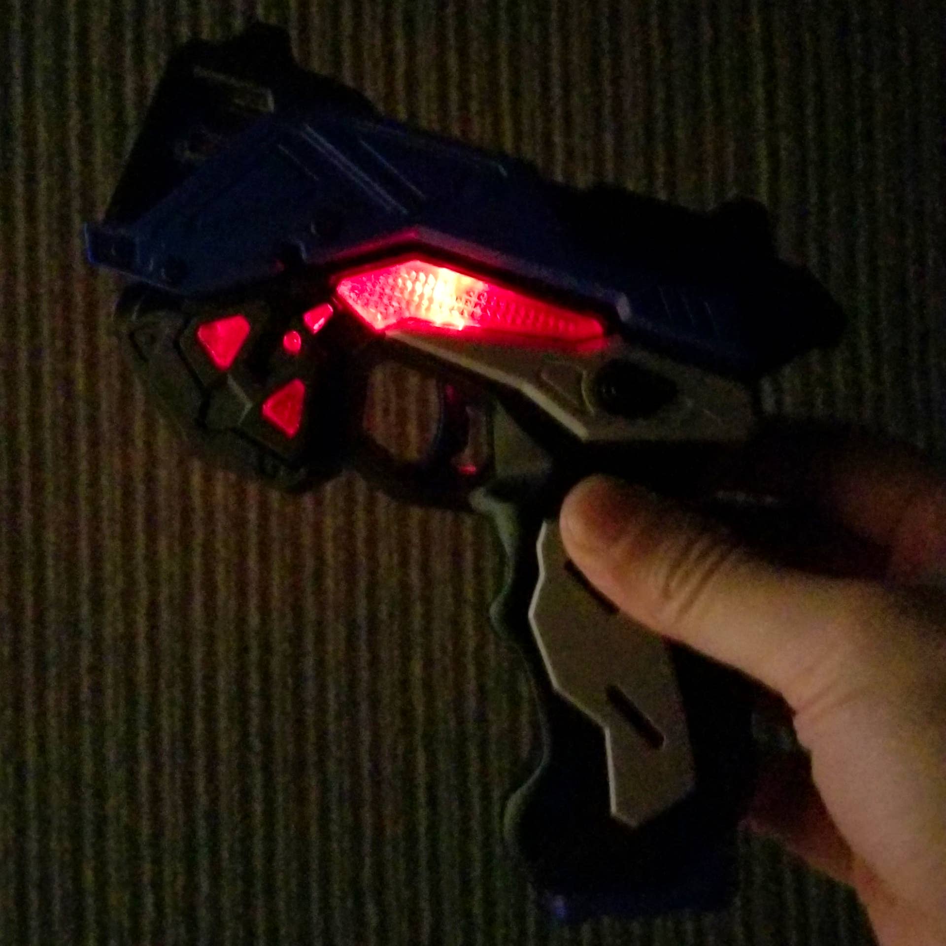 MukikiM Toys & Games - Wholesale Toy Set - Kids - Hover Shot - Mini Flying Drone Operated By Infrared Control4