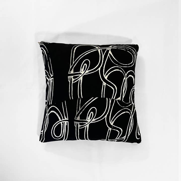Ginger & Lime Print Shop LLC - Wholesale Throw/Decorative Pillow - Black Tangle Envelope Pillow Cover with Insert
