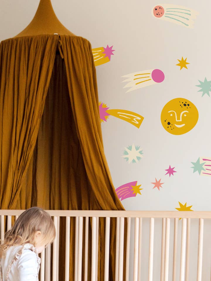Autocollant mural Lune et étoiles pour chambre d'enfant pour la vente par Happy Go Lucky