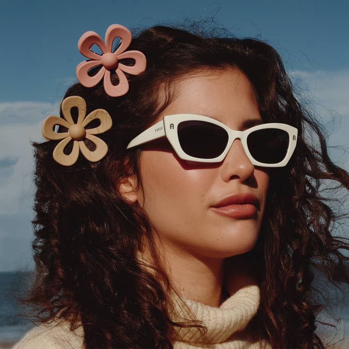 Ellie Rose - Wholesale Hair Clip - Women's - Flower Claw Clips, Set of 3