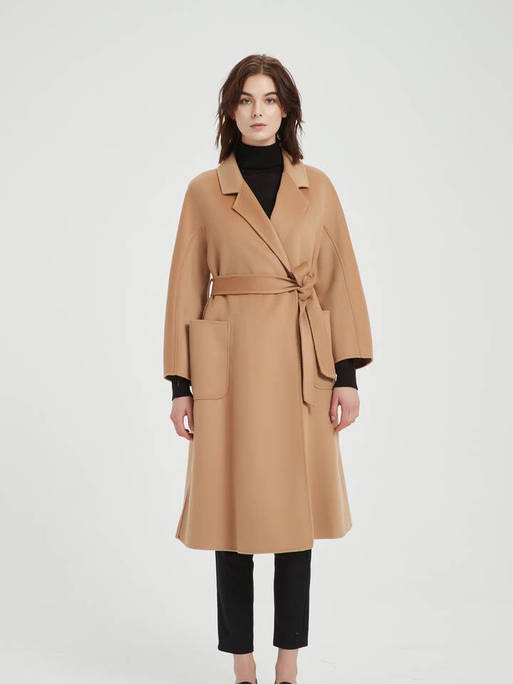 Den klassiske Wrap Coat for engroshandel hos Pissenlit