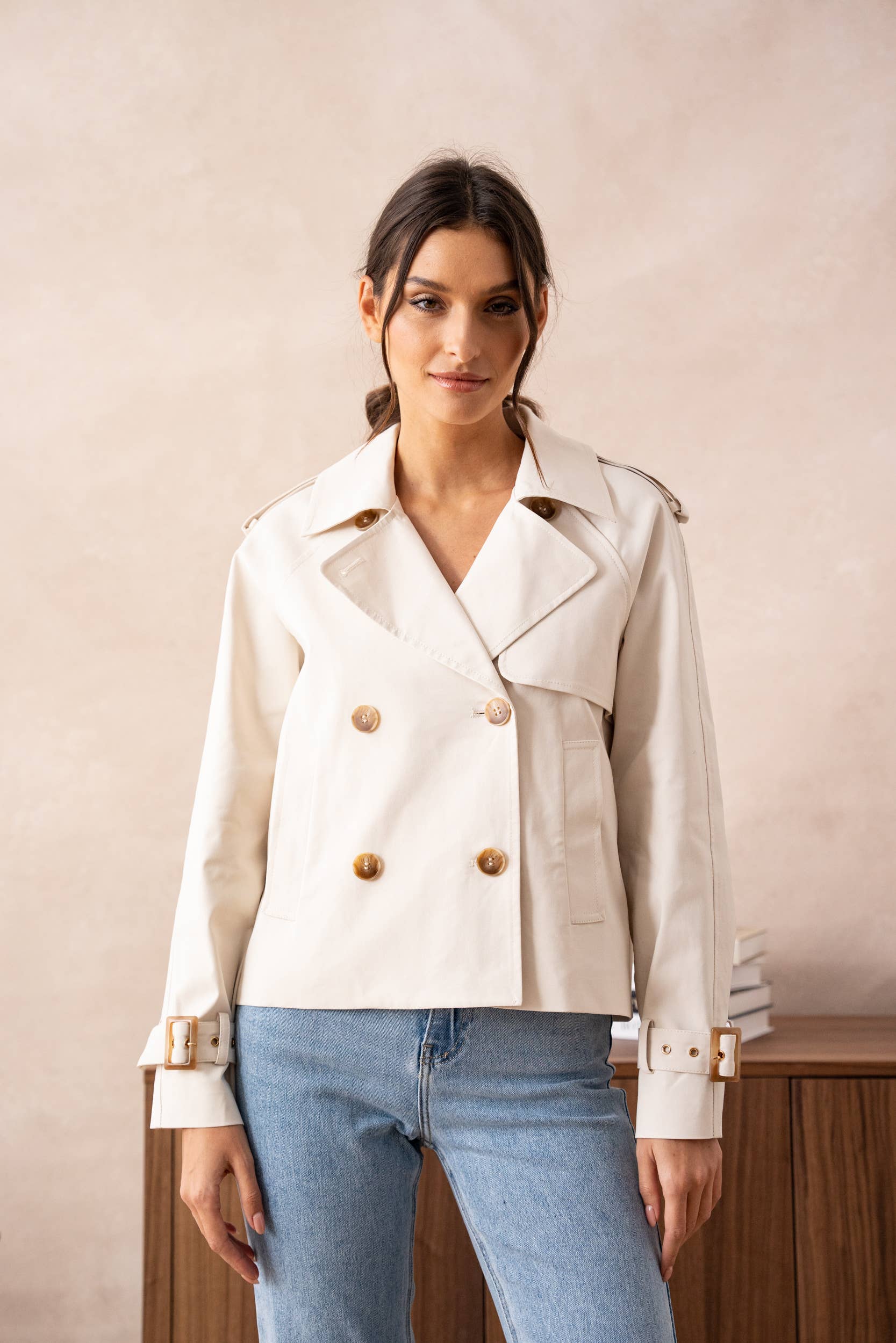 Attentif Paris - Wholesale Trench Coat - Women's - Solid cropped trench in cotton blend1