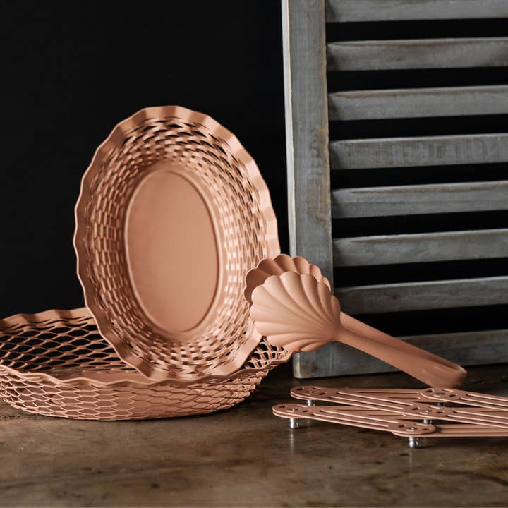Clémentine Boutique – wholesale Basket – Oval Color Metal Food Basket, Large size12