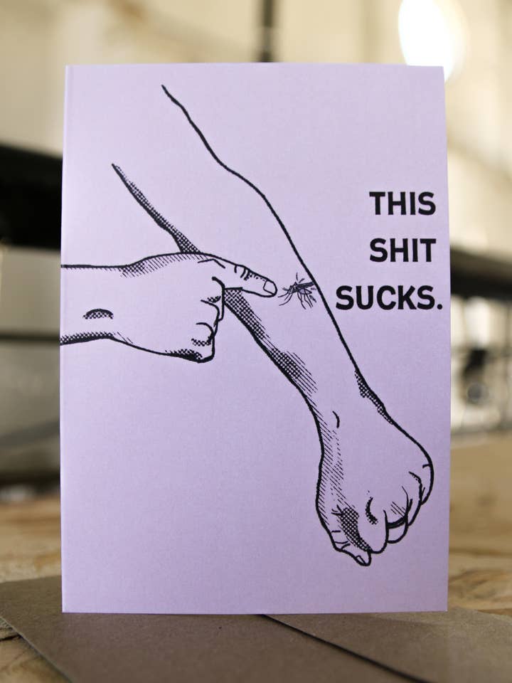 Tarjeta de felicitación This Shit Sucks para venta al por mayor de Anne Chase Art