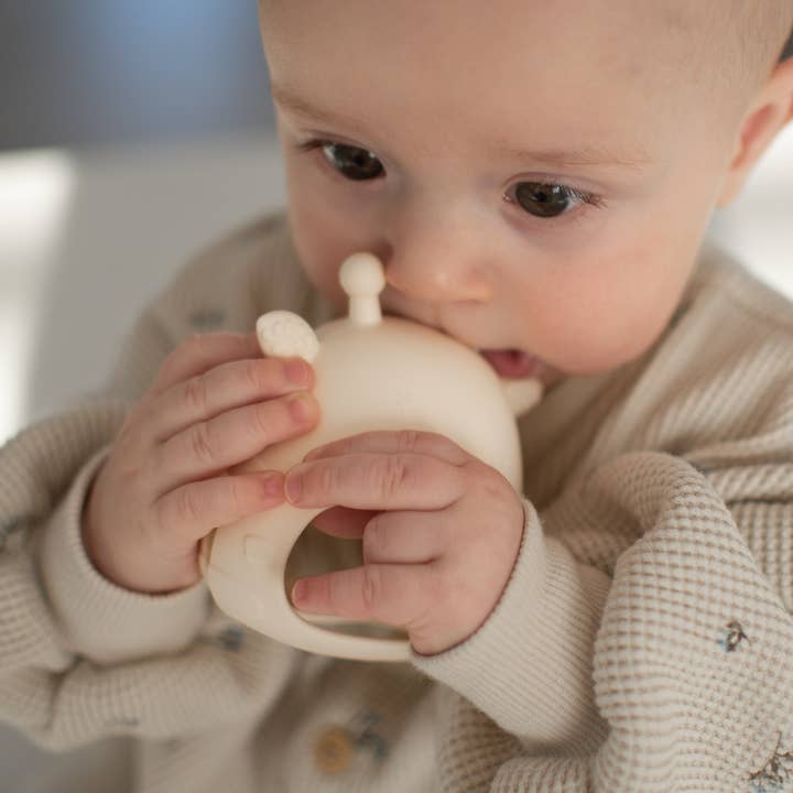 Micasso & Co - Wholesale Teether (Not Clip-On) - Baby - Silicone teething mitten for baby, giraffe6