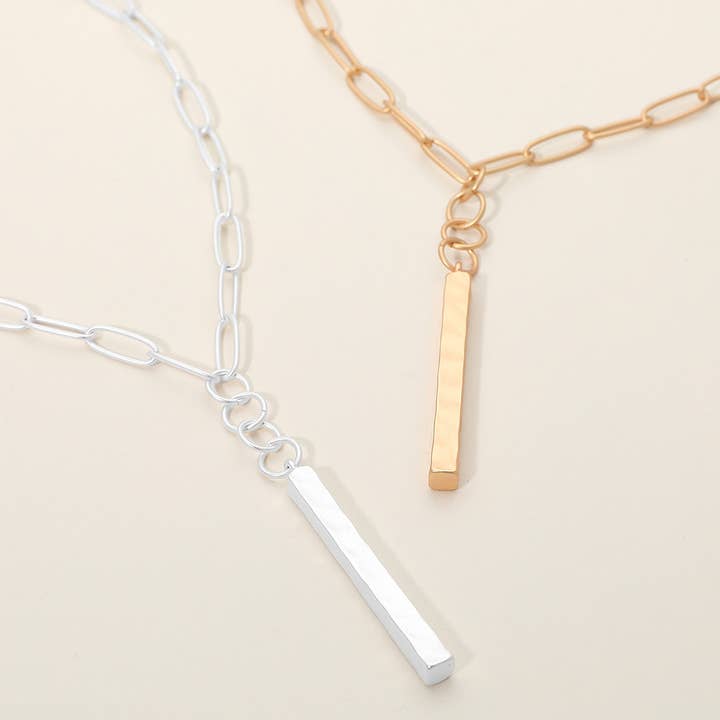 Halsband med hängsmycke i matt metall på pappersklippskedja för wholesale av Sensibling Corp.