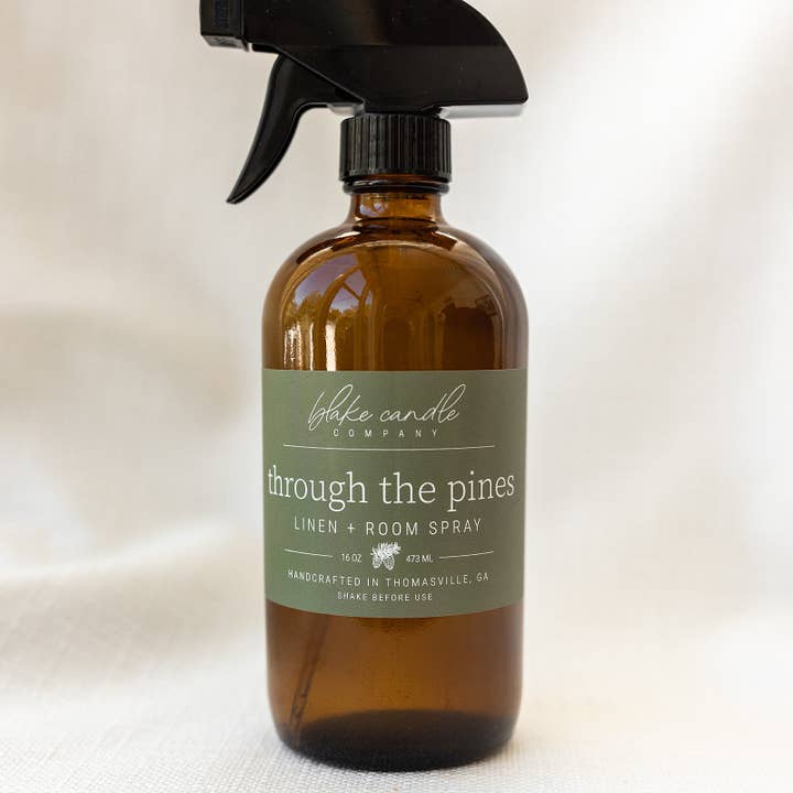 Durch die Kiefern Leinen + Raumspray für den Großhandel von Blake Candle Company