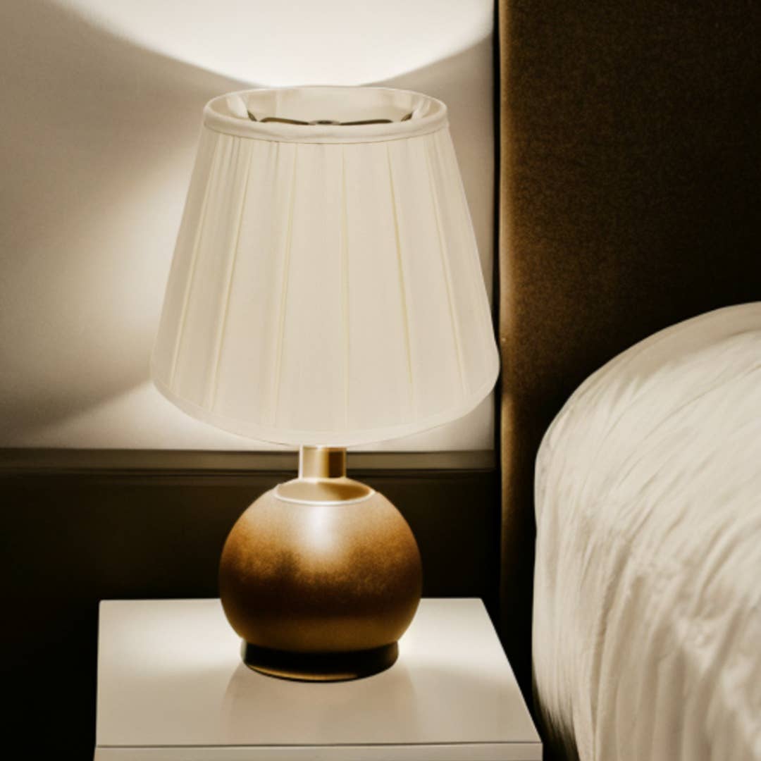 HomeRoots - Wholesale Lamp Shade - 20" Ivory Slanted English Box Shantung Lampshade1