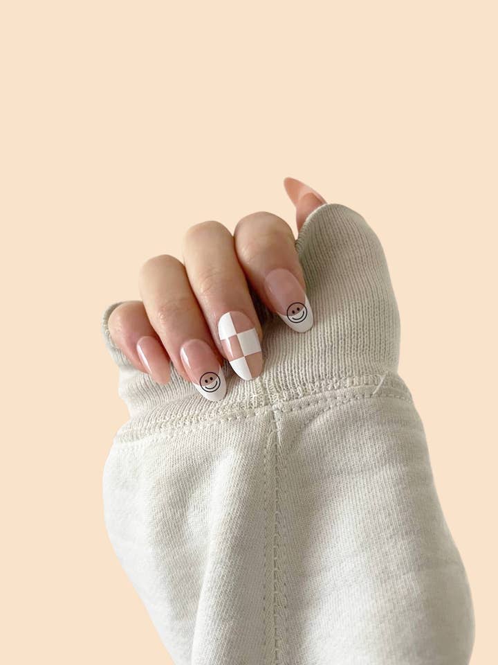 Smiley for wholesale by Koo Pink