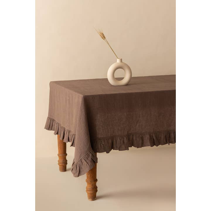 Live Linen - Wholesale Tablecloth - Linen Tablecloth with Ruffle Trim – Classic5