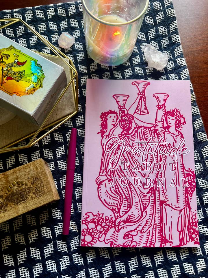 Diario de Tarot de Gratitud (3 de Copas) para venta al por mayor de Leah Jones Marcus