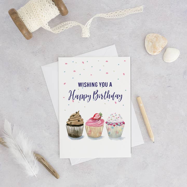 Cartão de aniversário | Cartão de cupcake de aniversário | Desejando a você um feliz por atacado de The Lighthouse Sketchbook