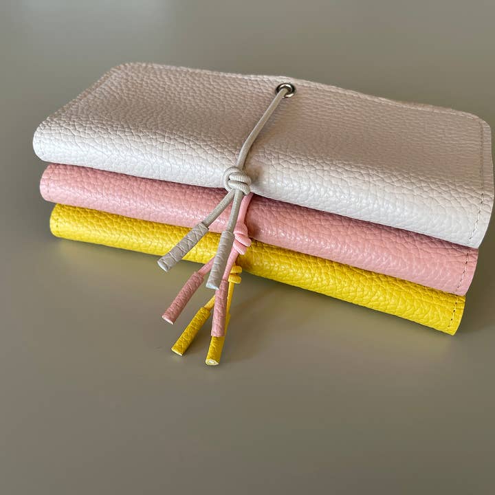 Marieke Jacobs - Wholesale Wallet - Women's - KNOT wallet wide - leather - dandelion - shell - blossom8