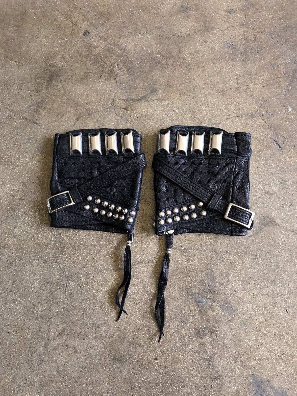JUNGLE TRIBE - Wholesale Gloves - Unisex - KNUCKLE DUSTER  Black Leather Fingerless Unisex Motorcycle Driving Gloves2