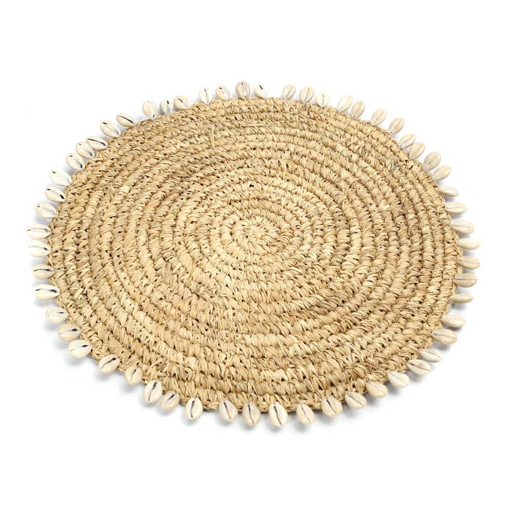 Bazar Bizar Living - Wholesale Placemat - The Raffia Shell Placemat - Natural