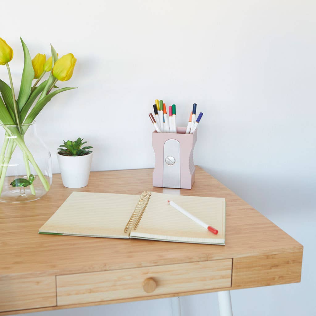 Balvi – wholesale Pen & pencil holder – Pencil holder, Sharpener, light pink, plastic2