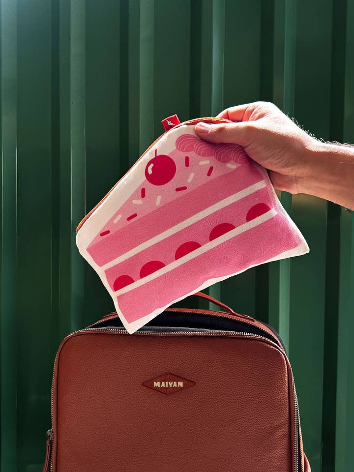 Trousse à fermeture éclair en toile à gâteau/étui à crayons pour la vente par Maivan Goodies Co.