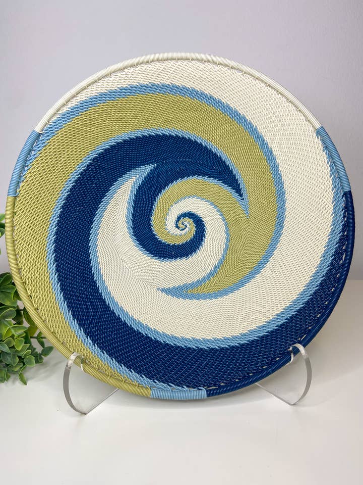 Medium open V-telefoondraadplaat - Maansteen voor wholesale door Eve & Nico Gifts & Home Decor