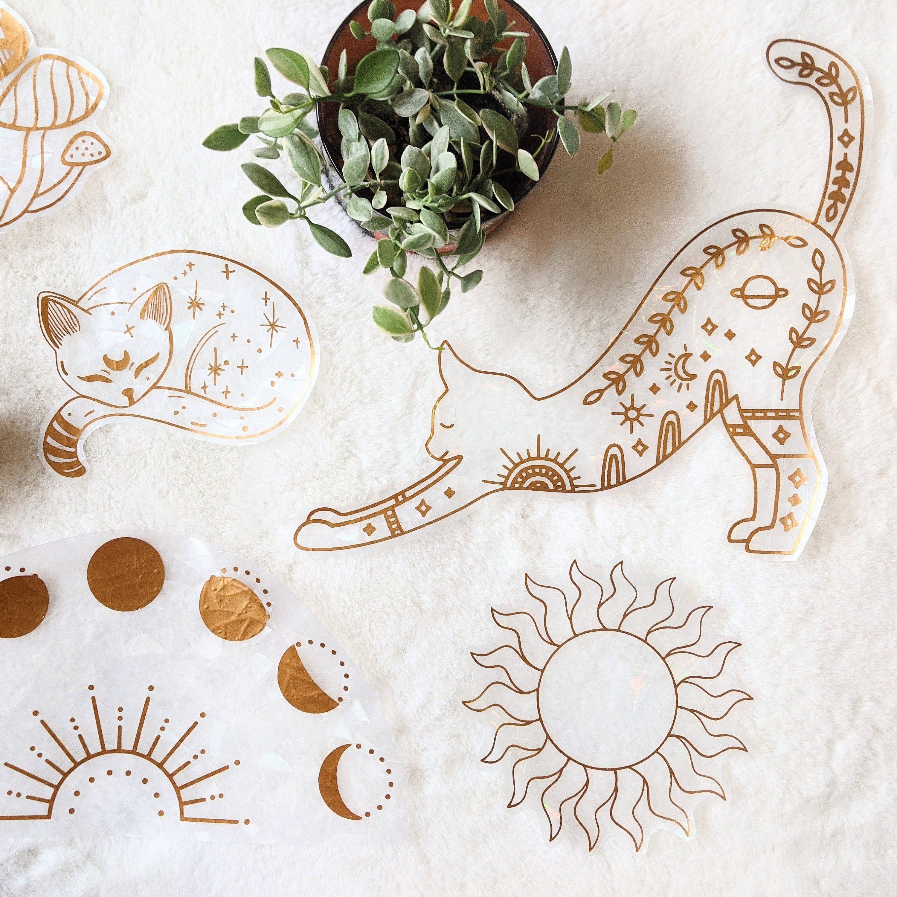 Prismatic Kitty – wholesale Solfångare – Sträckande katt solfångare | Regnbågsfönsterdekal | Jumbo7