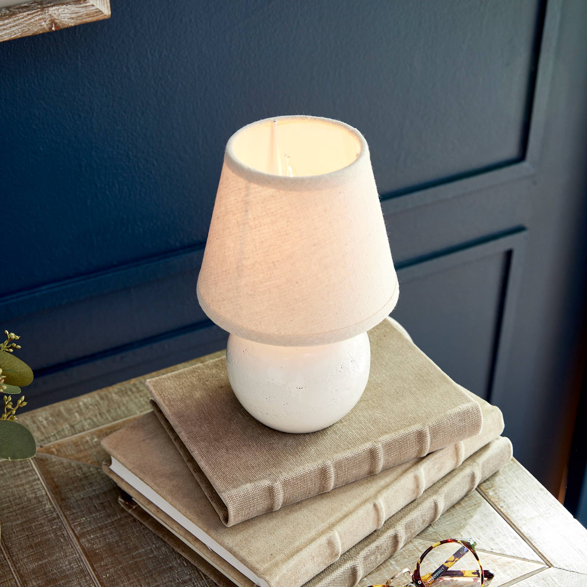 White Leland Mini Lamp for wholesale on Faire2
