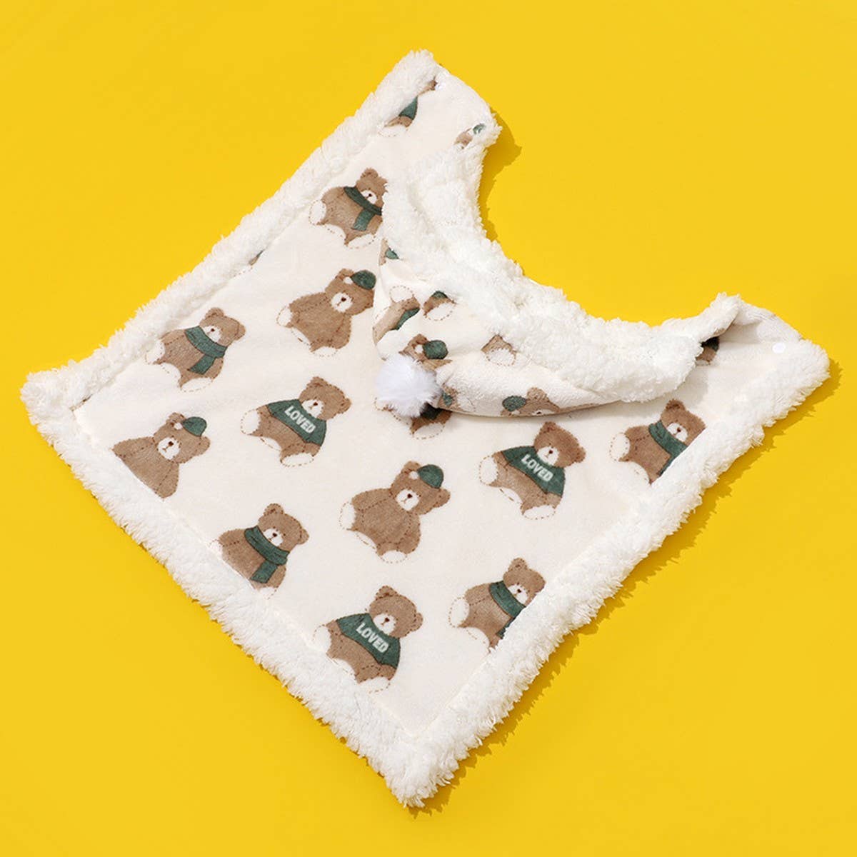 PAWPAWwholesale - Wholesale Pet Blanket - Cat/Dog - Pet Cape Blanket with Hood – Warm Winter Cloak_CWMM72789