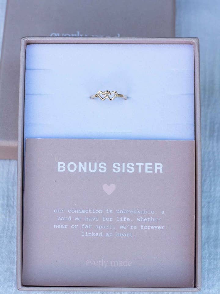 Linked Hearts Ring • Bonus Sister for wholesale by Everly Made