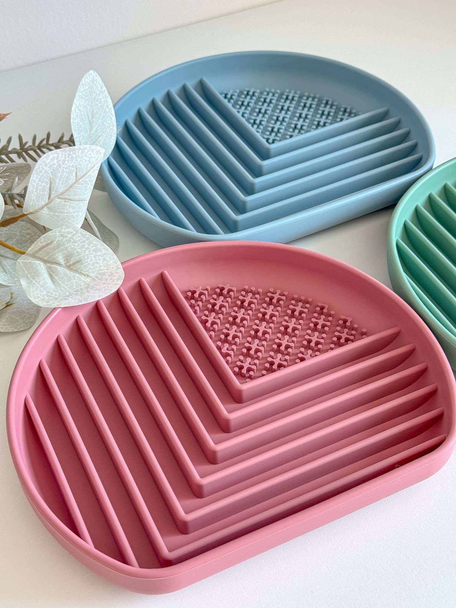 Doggotique - Vendita all'ingrosso Tappetino sottociotola per animali - Cane - Tappetino leccabile per cani e gatti Flag24