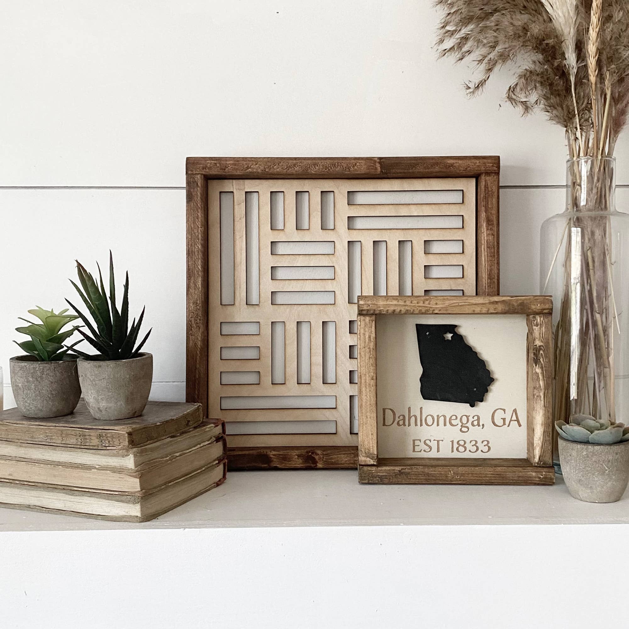 Pine Designs - Vente Pancarte - Panneau de ville « Any » 7x7 - EST personnalisé à la main4