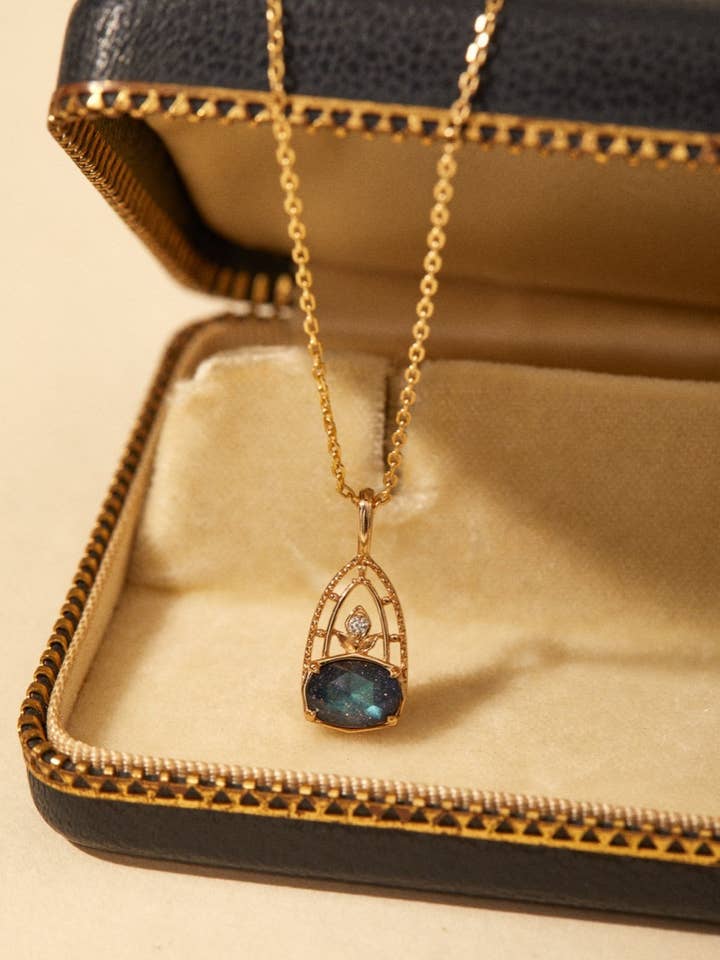 Stellaris Labradoriet Ketting voor wholesale door Camellia NYC