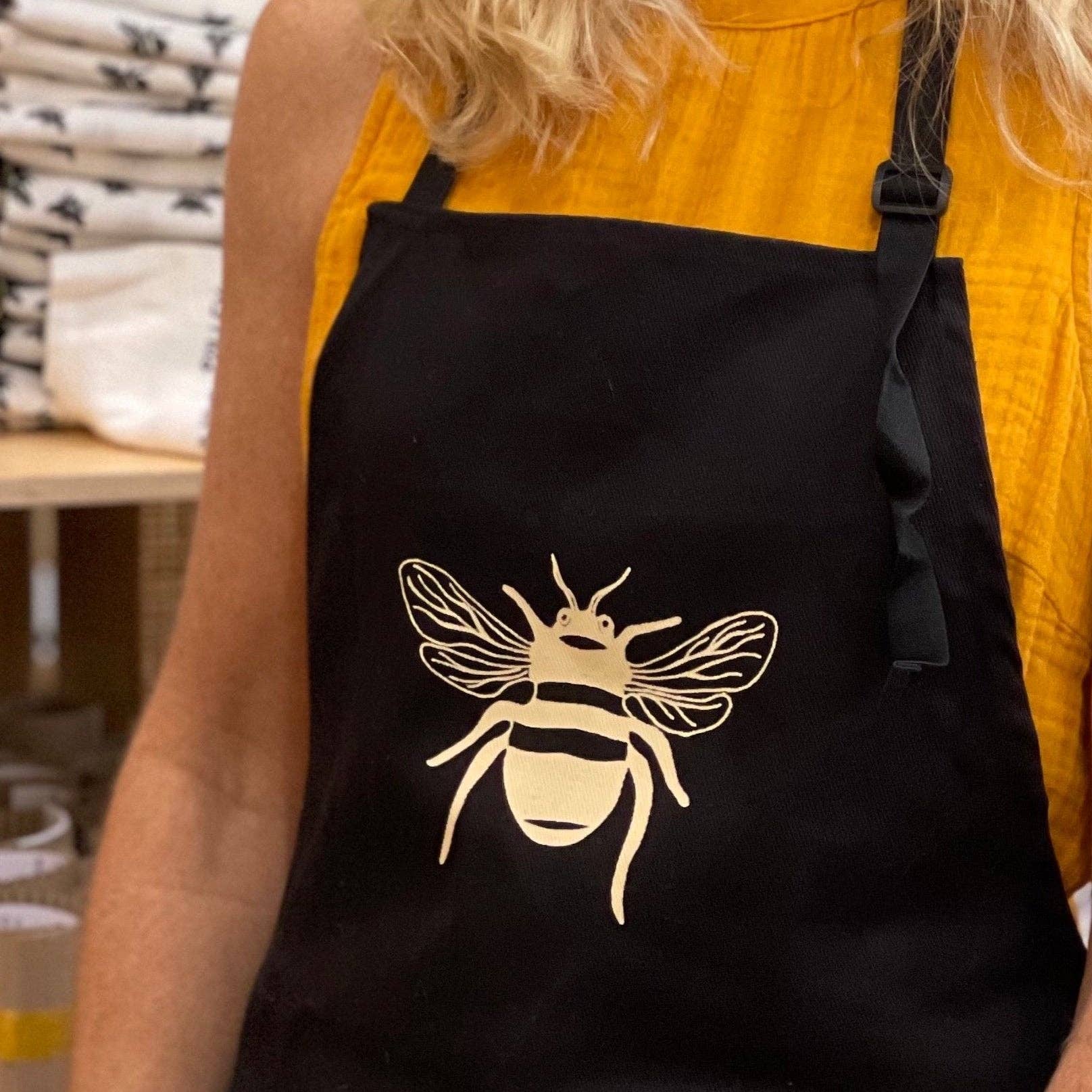 Pollen Sisters - Wholesale Apron - Bee Apron Black1