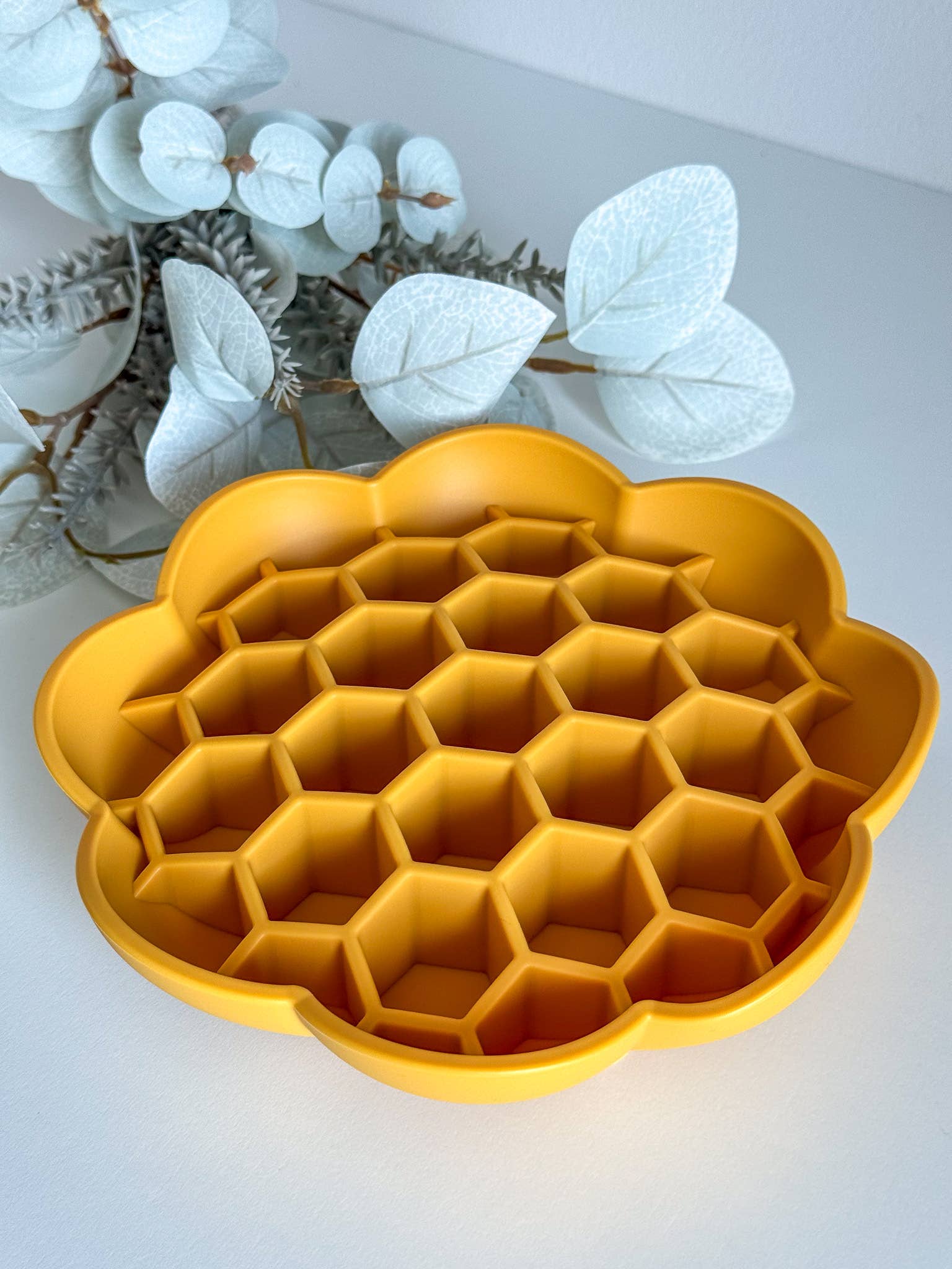 Doggotique - Wholesale Pet Food Mat - Dog - Slow Bowl Sunflower, licking mat for dogs and cats3