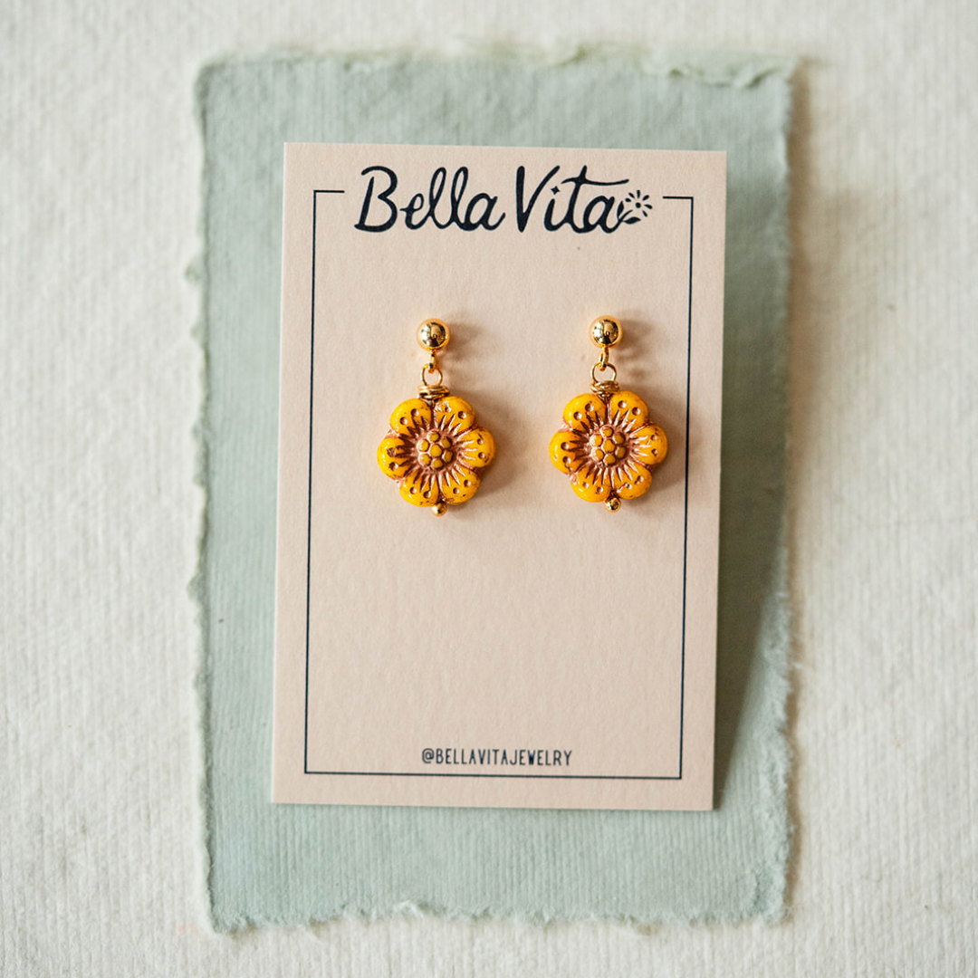 Bella Vita Jewelry - Wholesale Dangle Earrings - Flower Power | Glass Flower Bead Post Earrings8