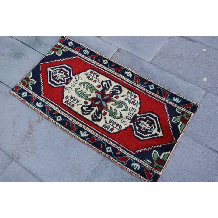 The Loom Wholesale – Großhandel Teppichvorleger – Kleine türkische Vintage-Anatolische Teppiche 0,52x0,98 m1