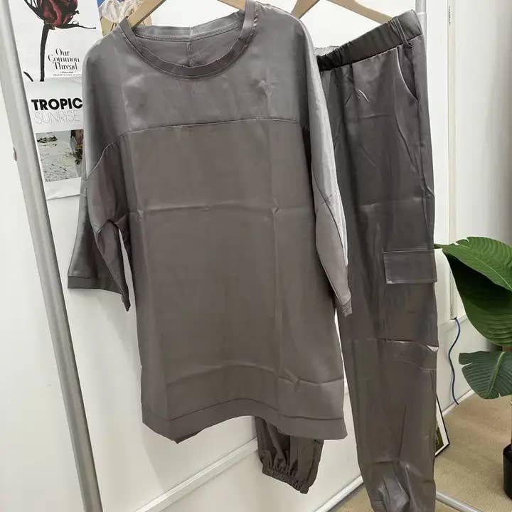 safistyle - Wholesale Top & Pant Set (NOT Loungewear) - Women's - Satin Top and Cargo Pant Set6