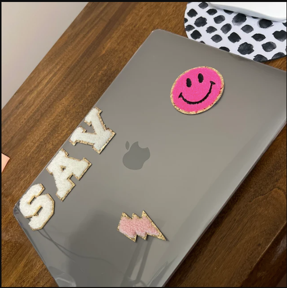 The Loki Shop - Vendita all'ingrosso Toppe - Toppa autoadesiva in ciniglia 5,7 x 3,8 cm3