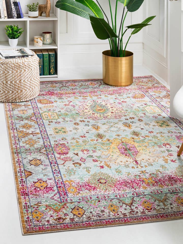 Traditional Carmen Austin Rug for wholesale by Rug Mart