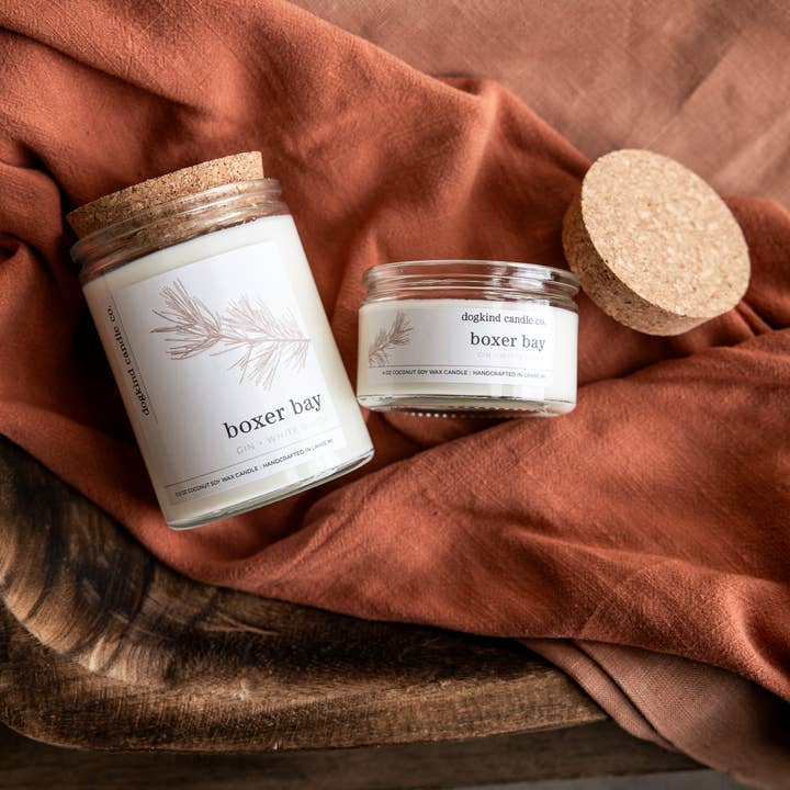 Dogkind Candle Co - Venta al por mayor Velas en tarros - Boxer Bay - ginebra seca + abedul blanco