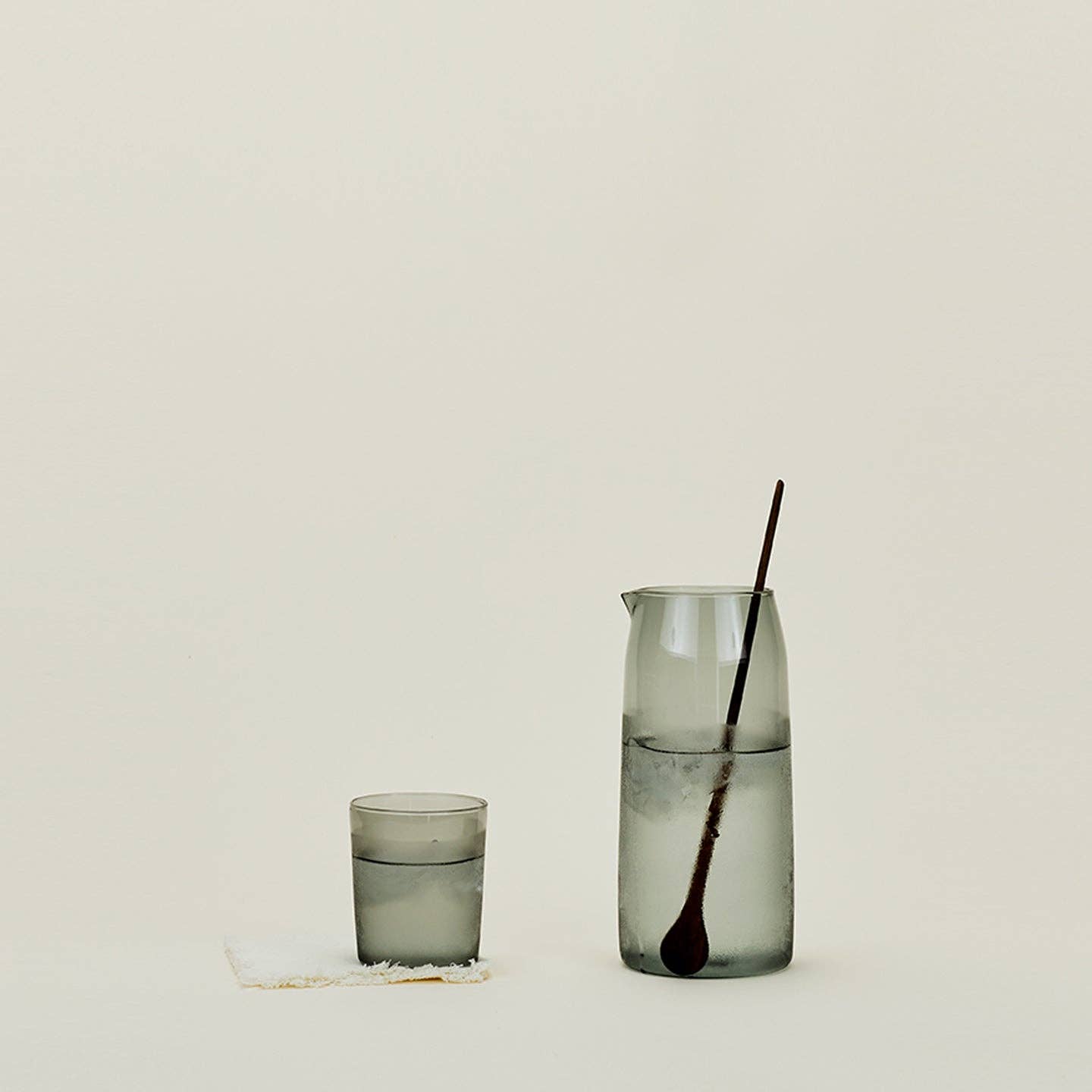 Hawkins New York - Vente Pichets - VERRERIE ESSENTIELLE - CARAFES12