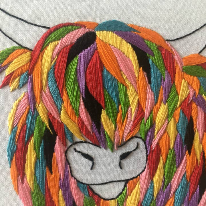 Cinnamon Stitching – wholesale Embroidery/cross-stitch supplies – Highland Cow Embroidery Kit