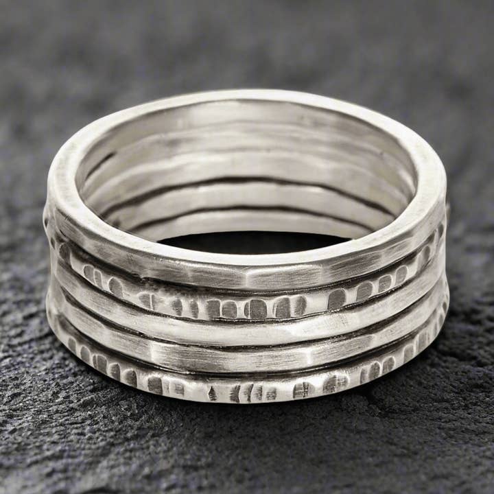 Silver Amalgam Band för wholesale av J + I Jewelry