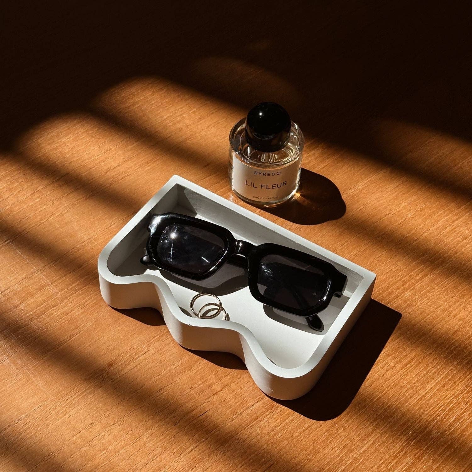 Piedra Luna La Bandeja Ondulada Marloe de venta al por mayor en Faire3